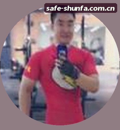 李同学